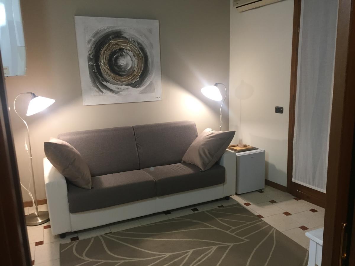 B&B Via Garibaldi ロニーゴ エクステリア 写真