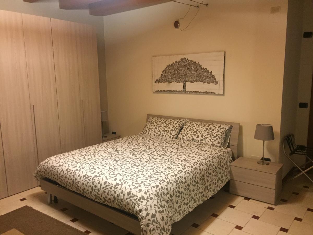 B&B Via Garibaldi ロニーゴ エクステリア 写真